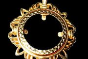 Pristine Vintage 9ct Gold Half-Sovereign Mount