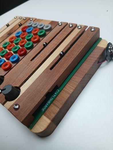 Ciat-Lonbarde-Tetrax Synthesiser