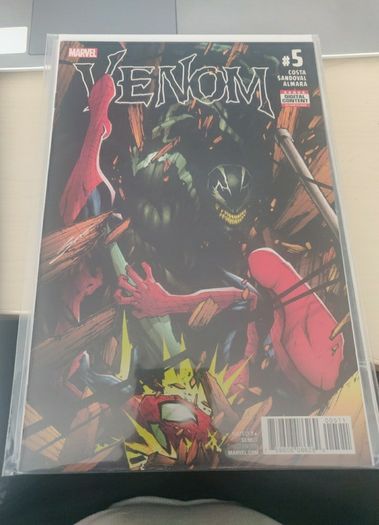 Venom lot 3 eur each