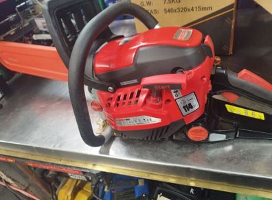 Hecht chainsaw