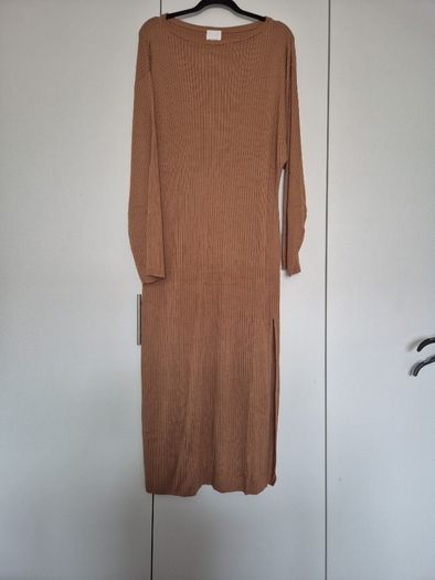 Knitted maxi dress BNWT