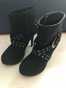 Pre-loved Black Stiletto Ankle Boots-Size 4