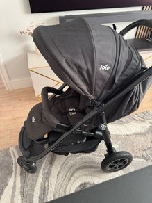joie stroller in good condition