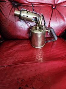 blow lamp