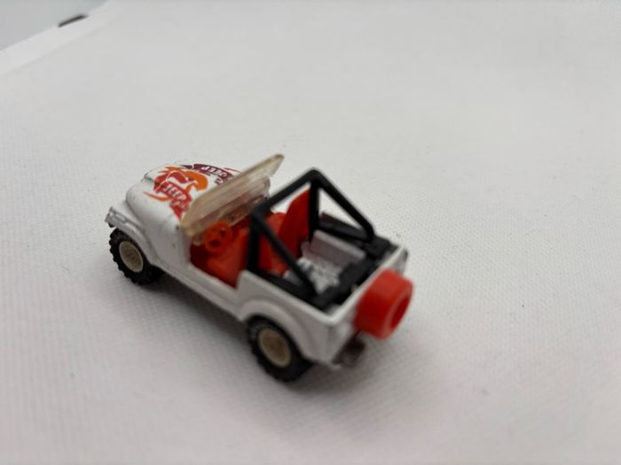 Vintage Hotwheels Jeep CJ-7 Real riders rubber wheels 1986