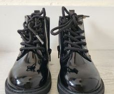 Girls Footwear