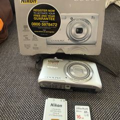 Nikon Coolpix S3600 digital camera