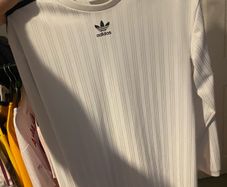 addidas top