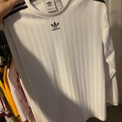addidas top