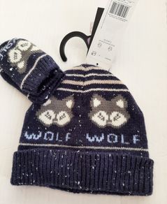 new baby hat and mittens tag attached