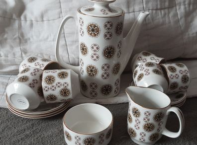 Arklow pottery coffee cups etc