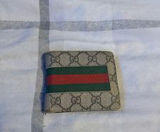 Gucci Mens Wallet with Coin Holder