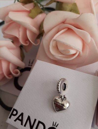New genuine pandora mother in law  charm
