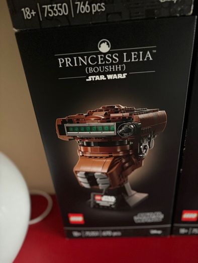 lego Princess Leia Boushh helmet 75351