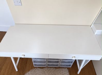 computer desk