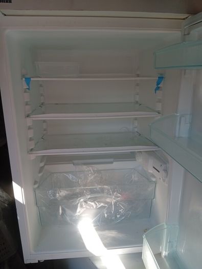 liebherr under counter fridge