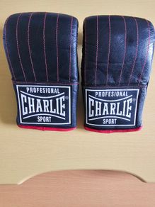 Leather boxing gloves for punching bag practice