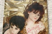 book Assassinated Beauty photographs of the manic street preachers