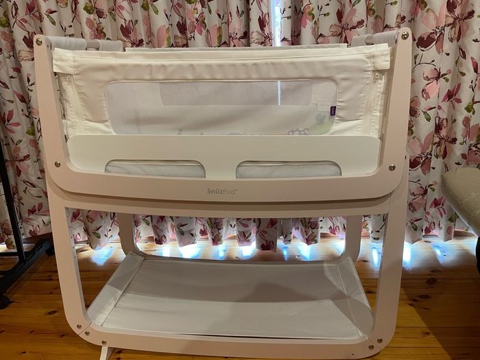 Snuzpod4 bedside crib