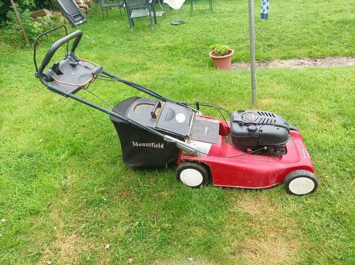 Mountfield M6 heavy duty mower 21inch needs work