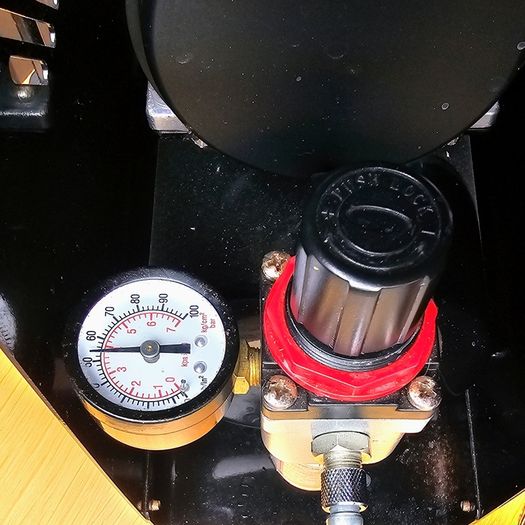 Fengda AS-186A Professional Airbrush Compressor