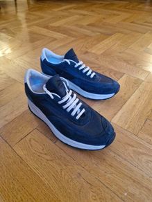 Trainers - Common People