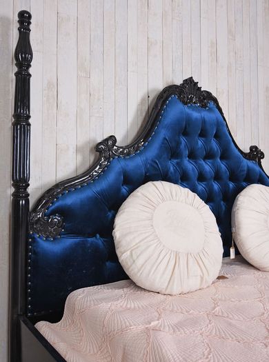 FOUR-POSTER BED CHATEAU MONTESPAN Column Bed 180 x 200 cm Double Bed Velvet Solid Mahogany Bed Frame