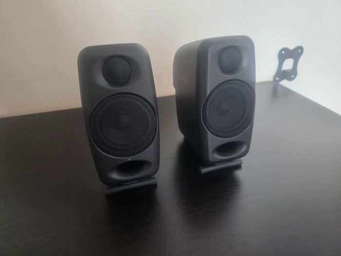 IK Multimedia iLoud Micro Monitors