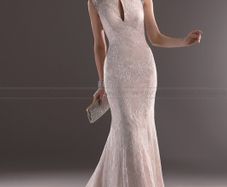 Wedding Dress (size 8-10) / FREE Bridesmaid Dress (size 10) - 800 euro
