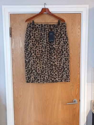 M&S Camel Milx Animal Print  Skirt. S. 16.  B.N.W.T