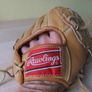 Old Rawlings Baseball Glove Image 4