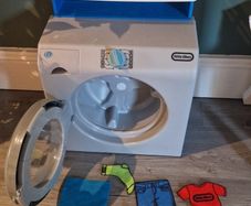 Toy washing machines