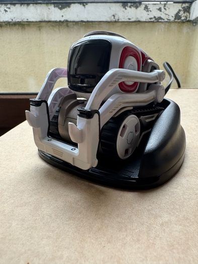 Anki Cosmo AI Robot