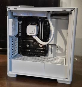 Asus Tuf Gaming B850-PLUS Wifi Motherboard, Amd ryzen 7 9700X Processor, 16GB Corsair DDR5 Vengence RGB Ram, 850W Corsair Fully-Modular PSU
