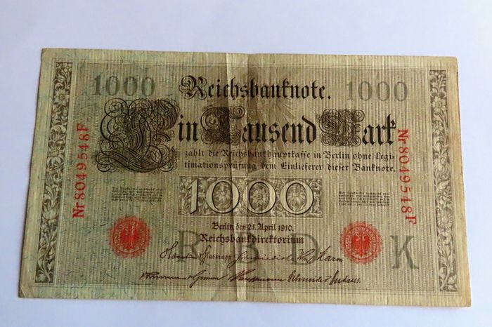Antique German banknotes & commemorative bank note coins in wood case