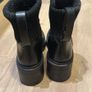 shose Image 2