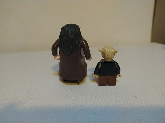 Lego Harry Potter Hagrid and Goblin Mini figures