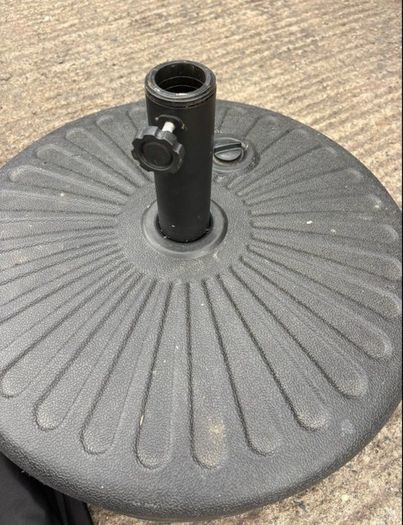 Diameter 3m Solid hardwood Garden Parasol with heavy-duty Base