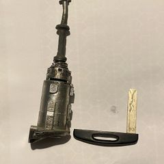Renault Megane 3 Front Door Lock Cylinder and Key