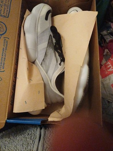 brooks runners