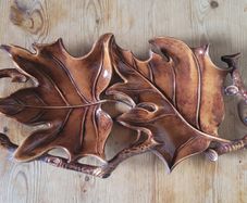 Mid-century leaf centrepiece
