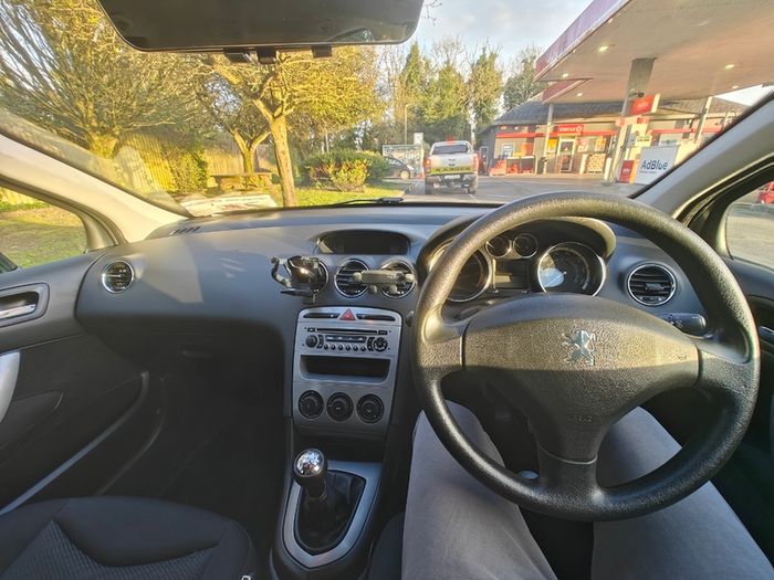 2010 Peugeout 308 Millesim 200 with 1.4 VTI petrol 98HP