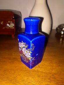 small vase for sale
