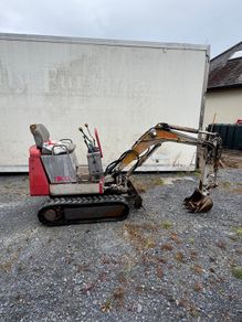 Takeuchi Mini Digger