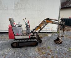Takeuchi Mini Digger