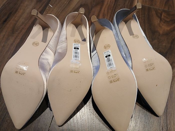 Full wardrobe of 22 pairs of size 5(38) shoes and boots, including Faith, Clarkes, Havianas, flip flops, Crocs, work shoes, court shoes, dressy shoes, high heel boots, and waterproof hiking boots. - LOW PRICE FOR QUICK SALE