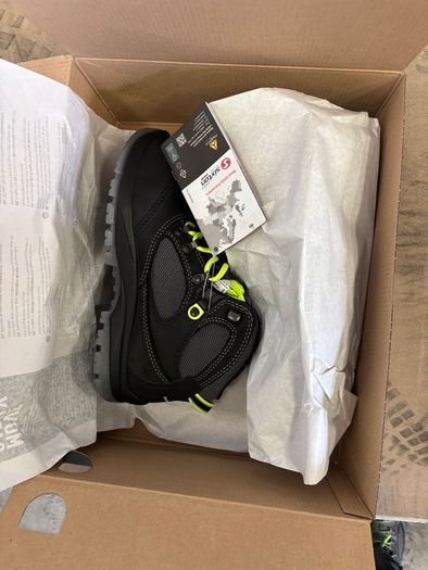 Brand new work boots size