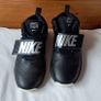 nike team hustle size 4 eu 36.5 black In excellent condition Image 3