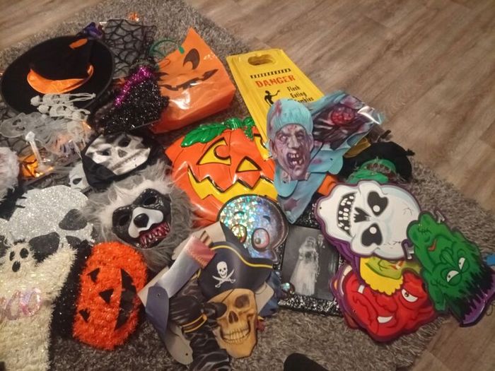 Halloween decorations bundle