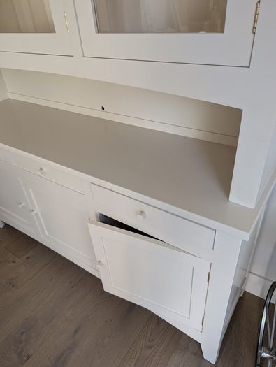 Kitchen Oak Dresser in Ivory/Creme